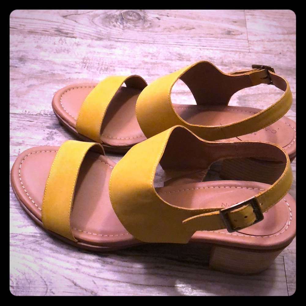 Brand New Yellow Caslon Heels